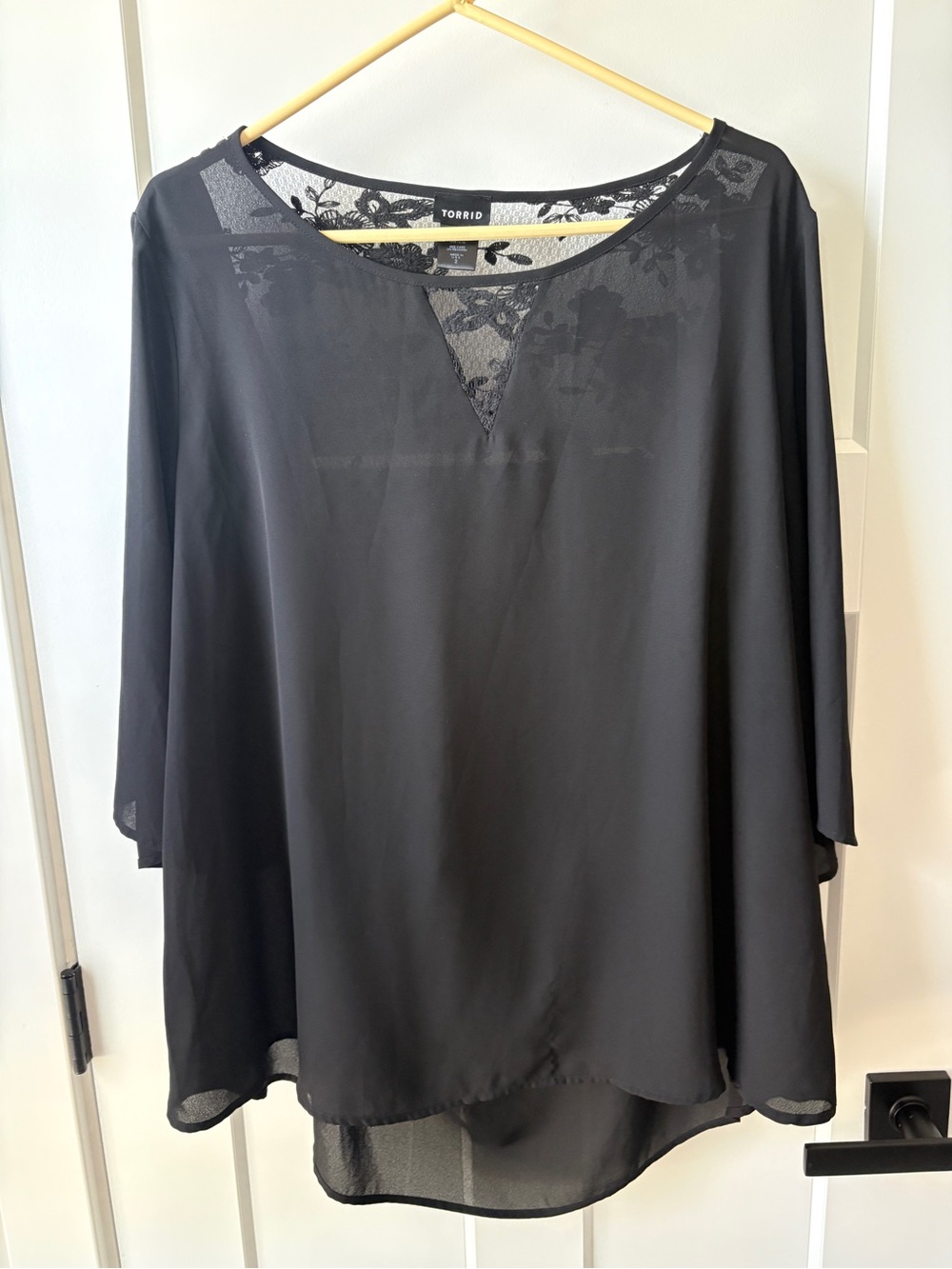 Torrid short sleeve black chiffon pullover blouse w/ lace v and draped lace back